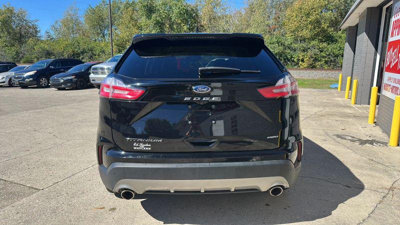 2023 Ford Edge Titanium