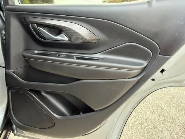 2023 GMC Terrain AWD SLT