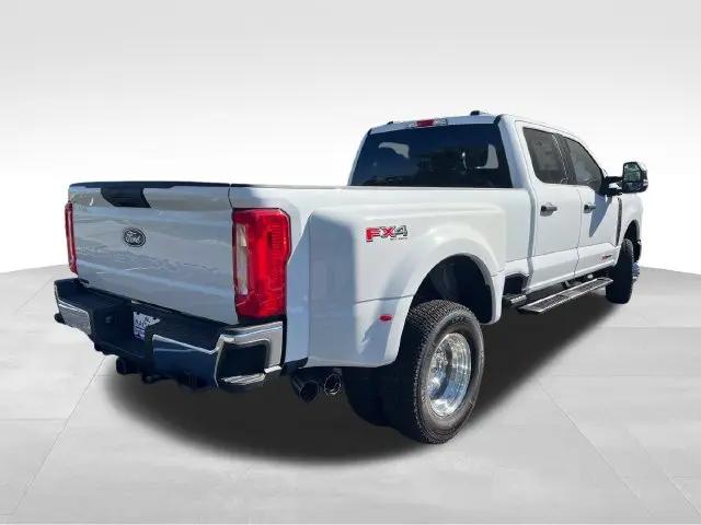 2027 Ford F-350 XLT