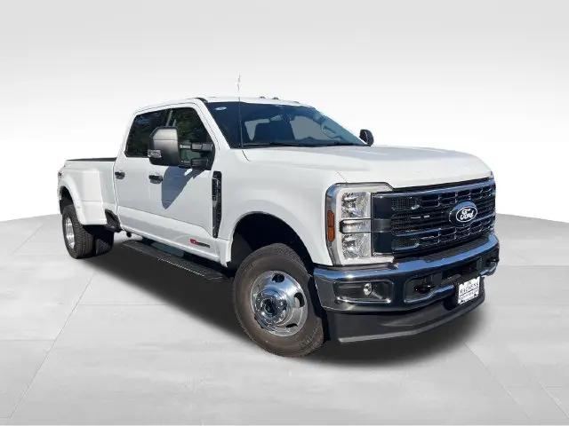 2027 Ford F-350 XLT