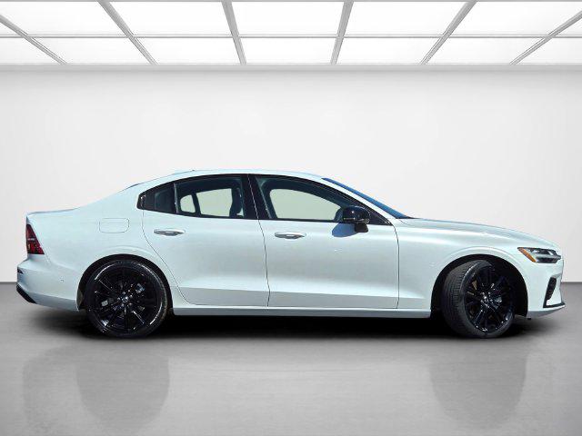 2024 Volvo S60 B5 Plus Black Edition
