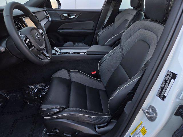 2024 Volvo S60 B5 Plus Black Edition