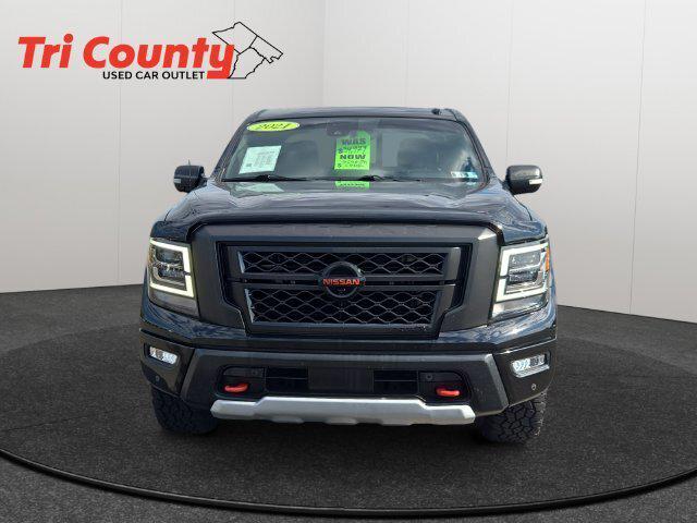 2021 Nissan TITAN Crew Cab PRO-4X 4x4 2021 Nissan TITAN Crew Cab PRO-4X 4x4