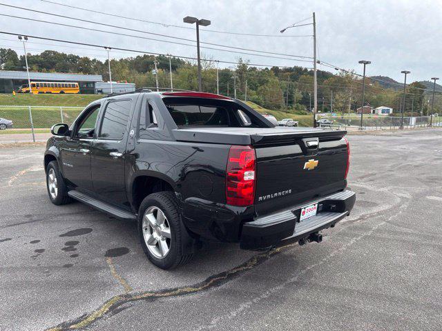 2013 Chevrolet Avalanche LS