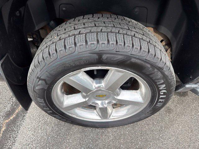 2013 Chevrolet Avalanche LS