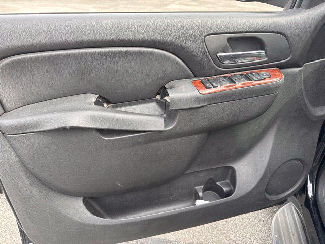 2013 Chevrolet Avalanche LS