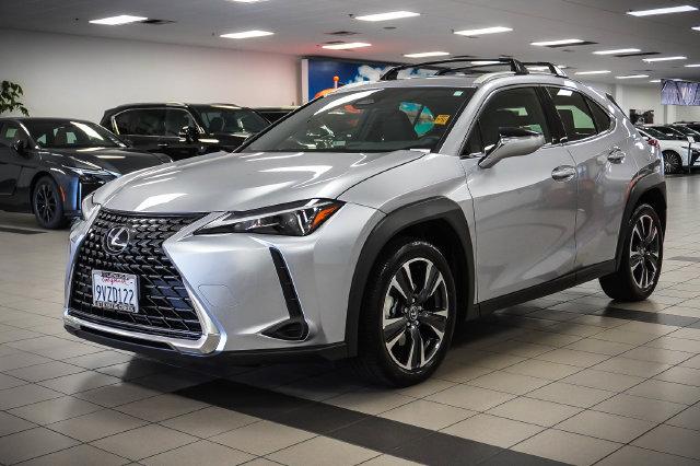 2025 Lexus 300 300h