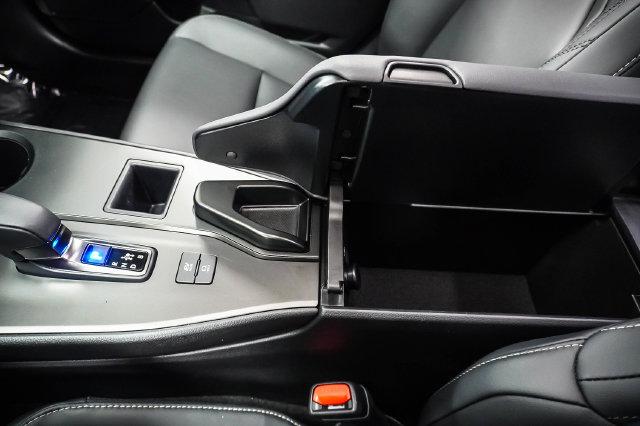 2025 Lexus 300 300h