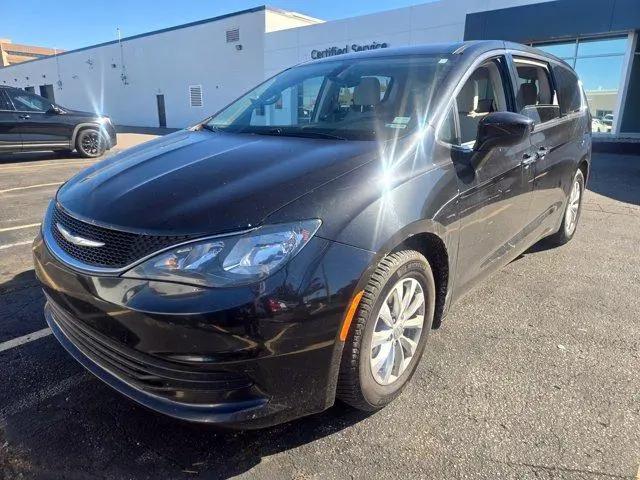 2017 Chrysler Pacifica Touring for sale in Lansing, MI