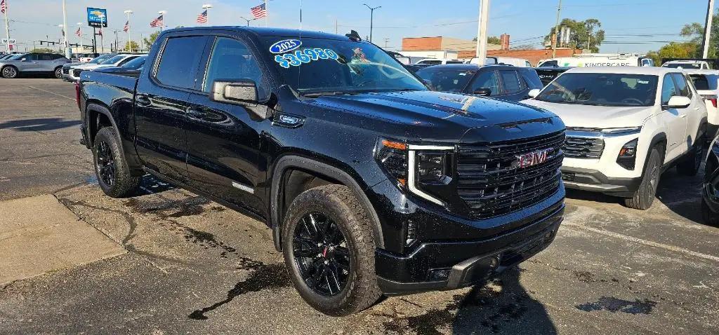 2025 GMC Sierra 1500 4WD Crew Cab Short Box Elevation with 3VL for sale in Warren, MI