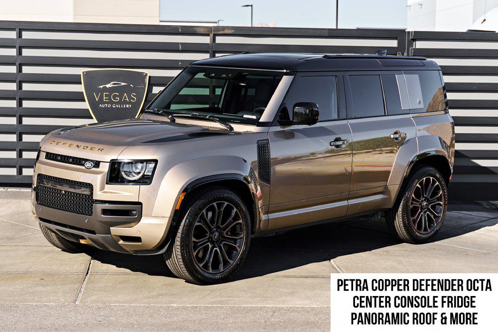 /2025 Land-Rover Defender
