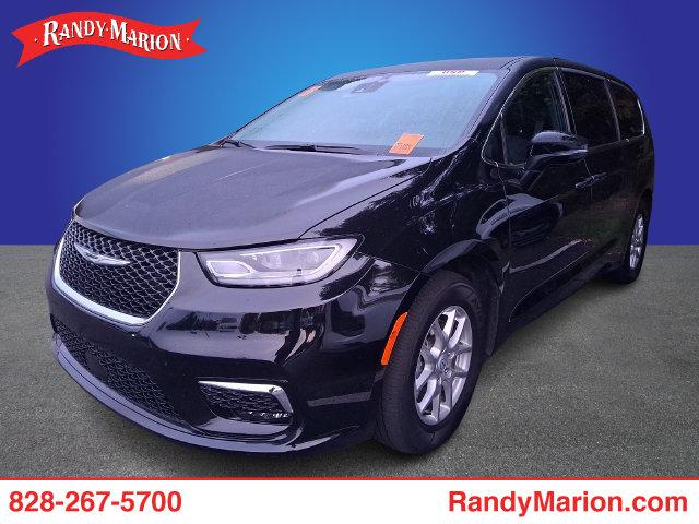 2025 Chrysler Pacifica Select for sale in Hickory, NC