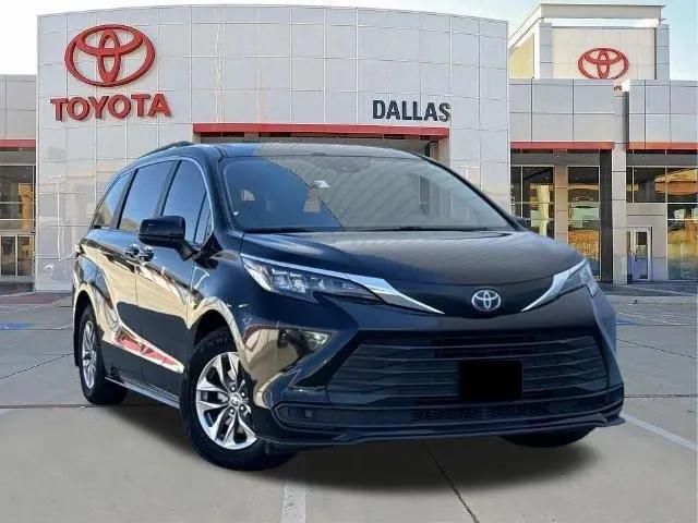 2025 Toyota Sienna LE for sale in Dallas, TX