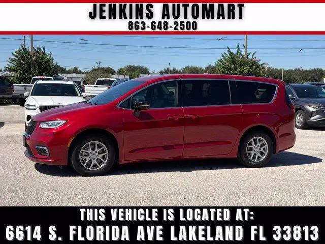 2025 Chrysler Pacifica Select for sale in Lakeland, FL