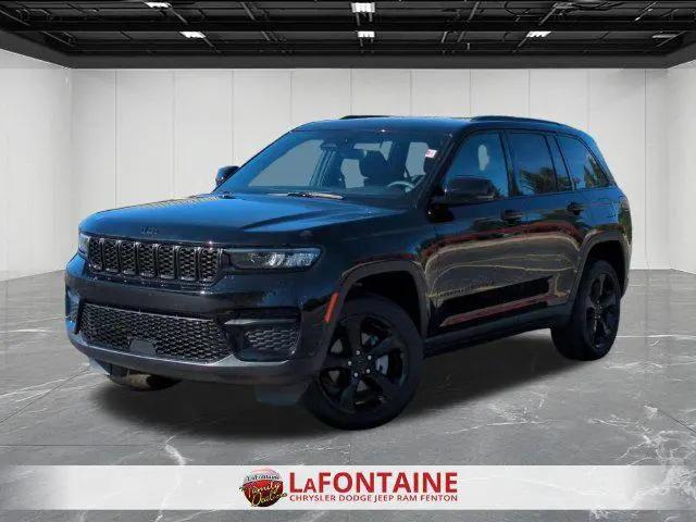 2024 Jeep Grand Cherokee Altitude 4x4 for sale in Fenton, MI