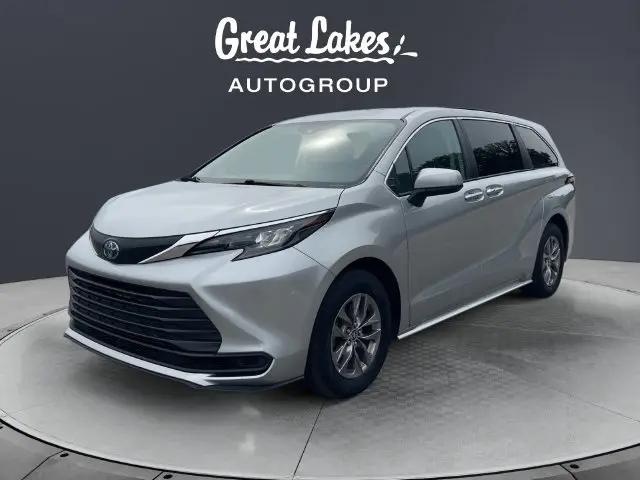2024 Toyota Sienna LE for sale near Findlay, OH