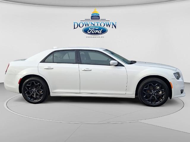 2023 Chrysler 300 Touring L AWD