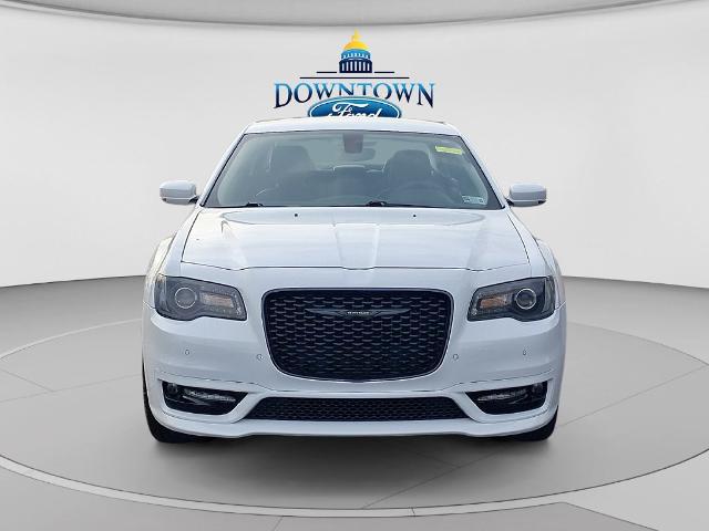 2023 Chrysler 300 Touring L AWD