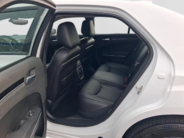 2023 Chrysler 300 Touring L AWD