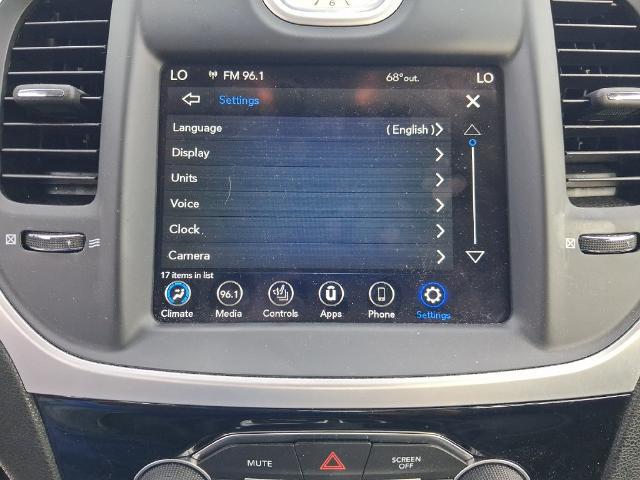2023 Chrysler 300 Touring L AWD