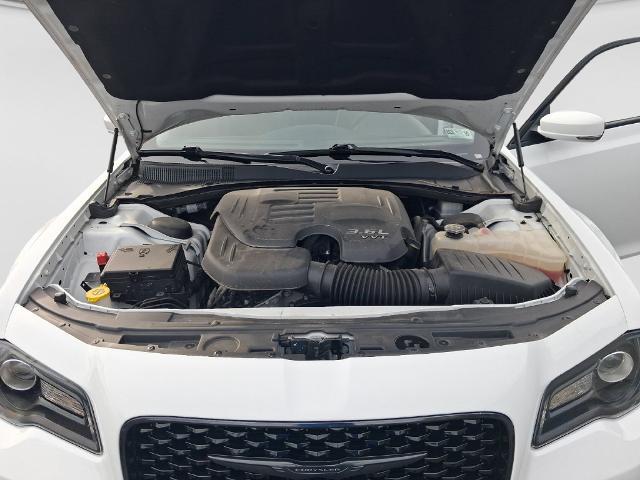 2023 Chrysler 300 Touring L AWD