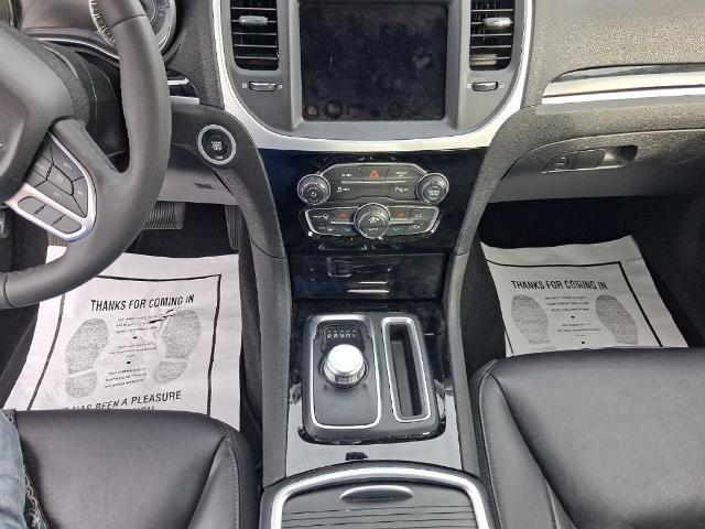 2023 Chrysler 300 Touring L AWD