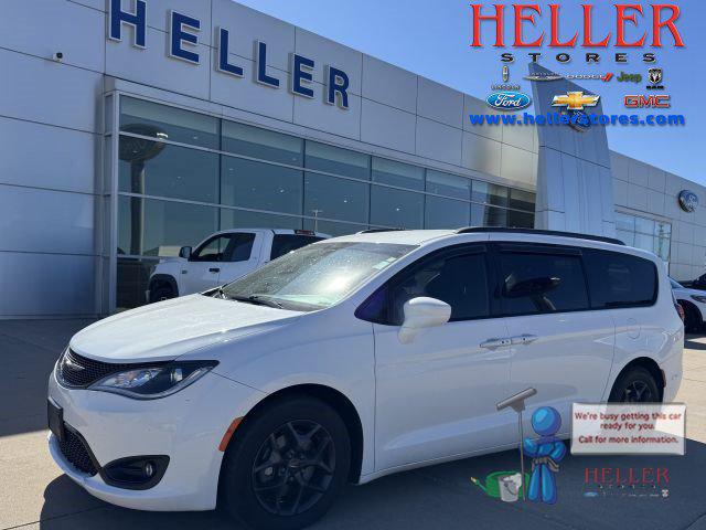 2018 Chrysler Pacifica Touring L for sale in El Paso, IL