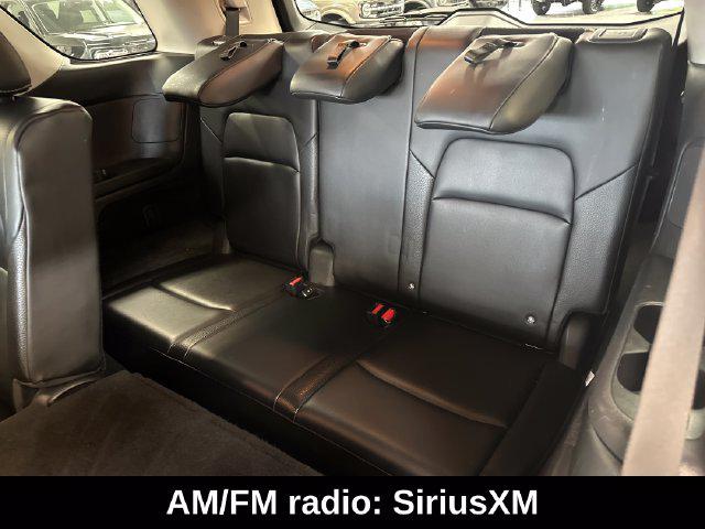 2023 Nissan Pathfinder SL 4WD