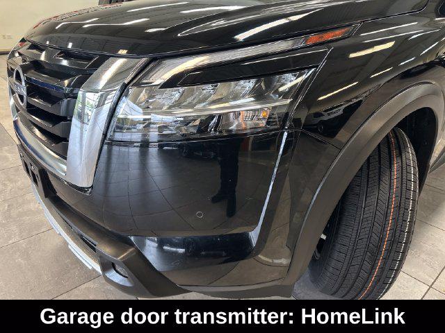 2023 Nissan Pathfinder SL 4WD