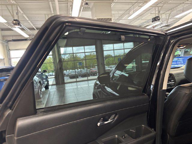2023 Nissan Pathfinder SL 4WD
