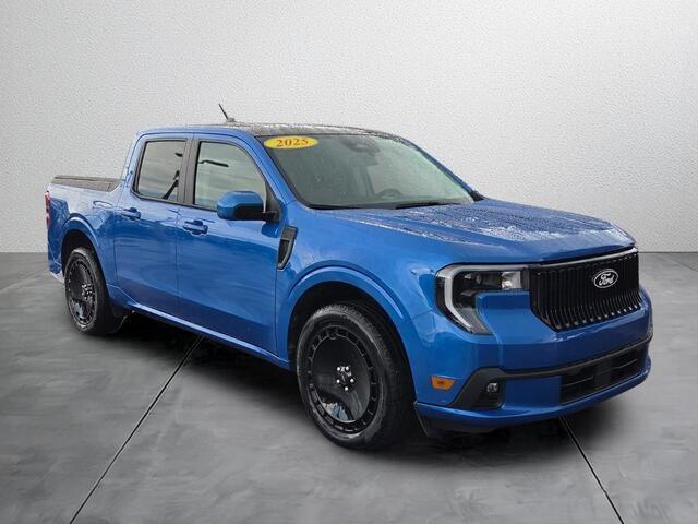 2025 Ford Maverick Lobo Standard