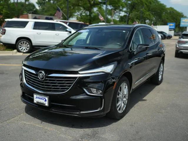2023 Buick Enclave Essence AWD