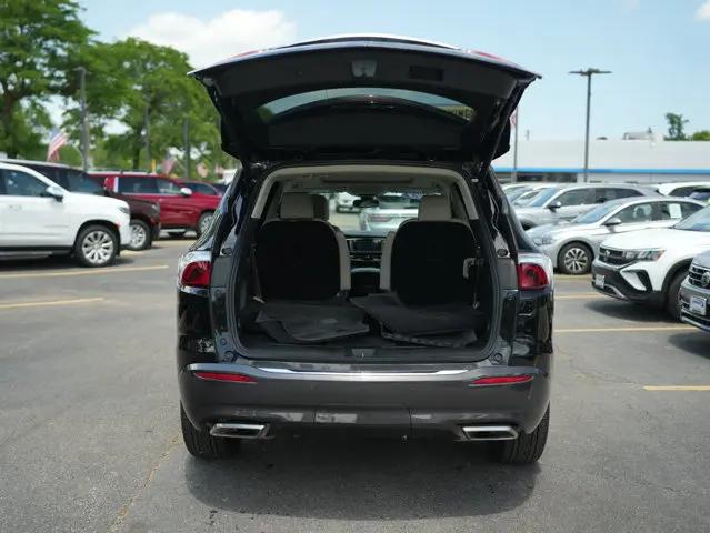 2023 Buick Enclave Essence AWD
