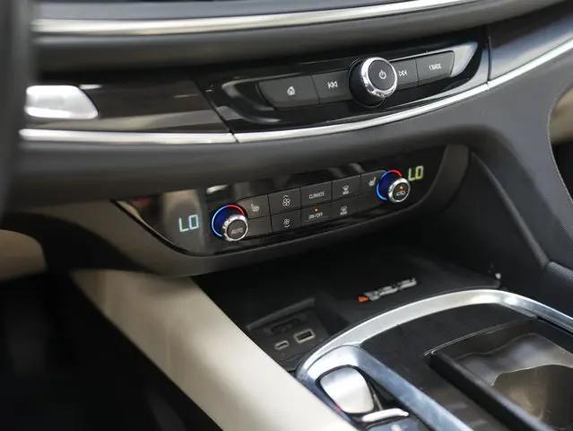 2023 Buick Enclave Essence AWD
