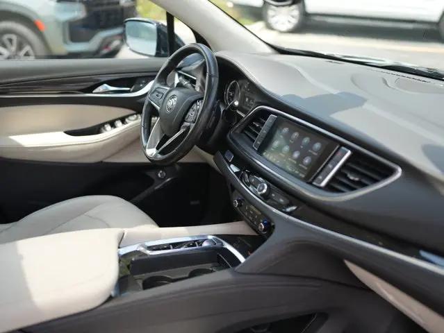 2023 Buick Enclave Essence AWD