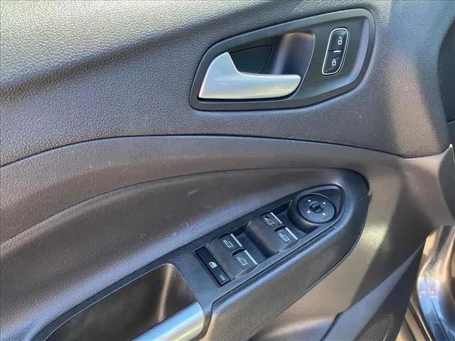 2017 Ford C-Max Hybrid SE