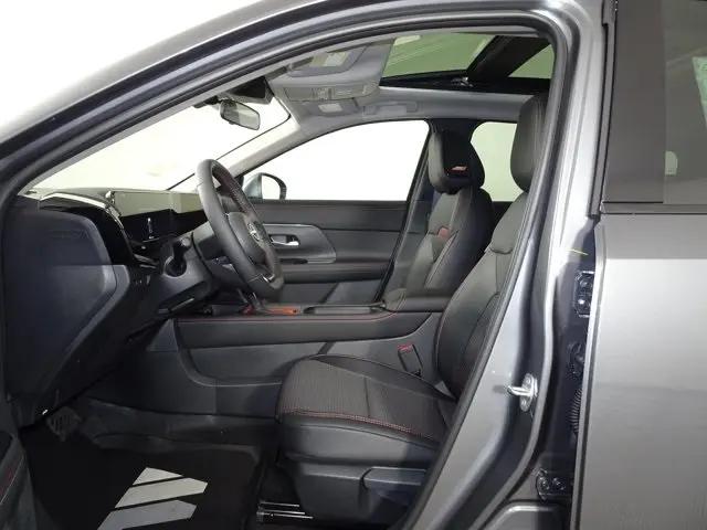 2025 Nissan Kicks SR Intelligent AWD