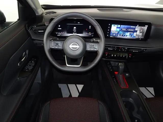 2025 Nissan Kicks SR Intelligent AWD