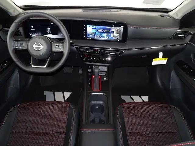 2025 Nissan Kicks SR Intelligent AWD