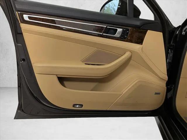 2019 Porsche Panamera 4