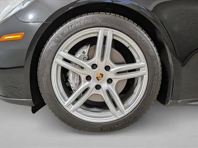 2019 Porsche Panamera 4