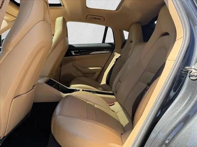 2019 Porsche Panamera Panamera