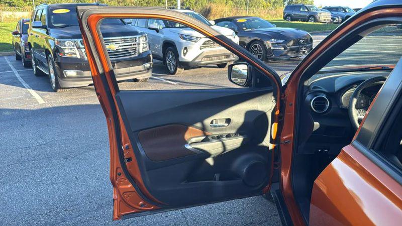2021 Nissan Kicks SR Xtronic CVT