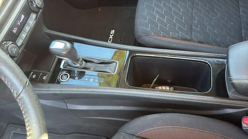 2021 Nissan Kicks SR Xtronic CVT