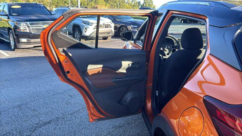 2021 Nissan Kicks SR Xtronic CVT