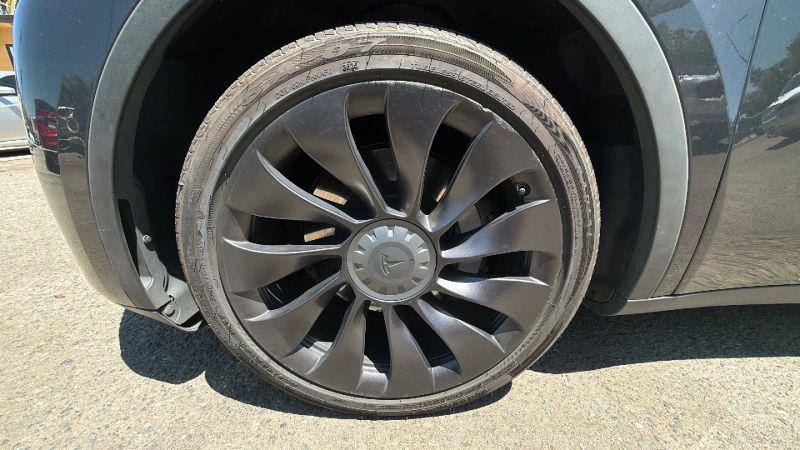 2022 Tesla Model Y Long Range Dual Motor All-Wheel Drive