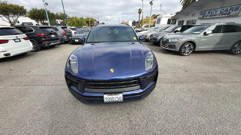 2022 Porsche Macan Base