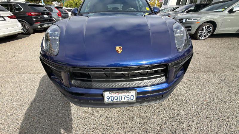 2022 Porsche Macan Base
