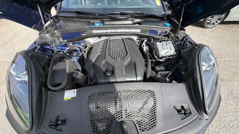2022 Porsche Macan Base