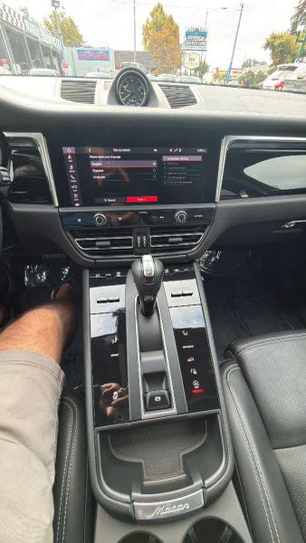 2022 Porsche Macan Base